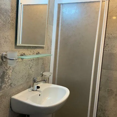 Apartamento 有树家 *